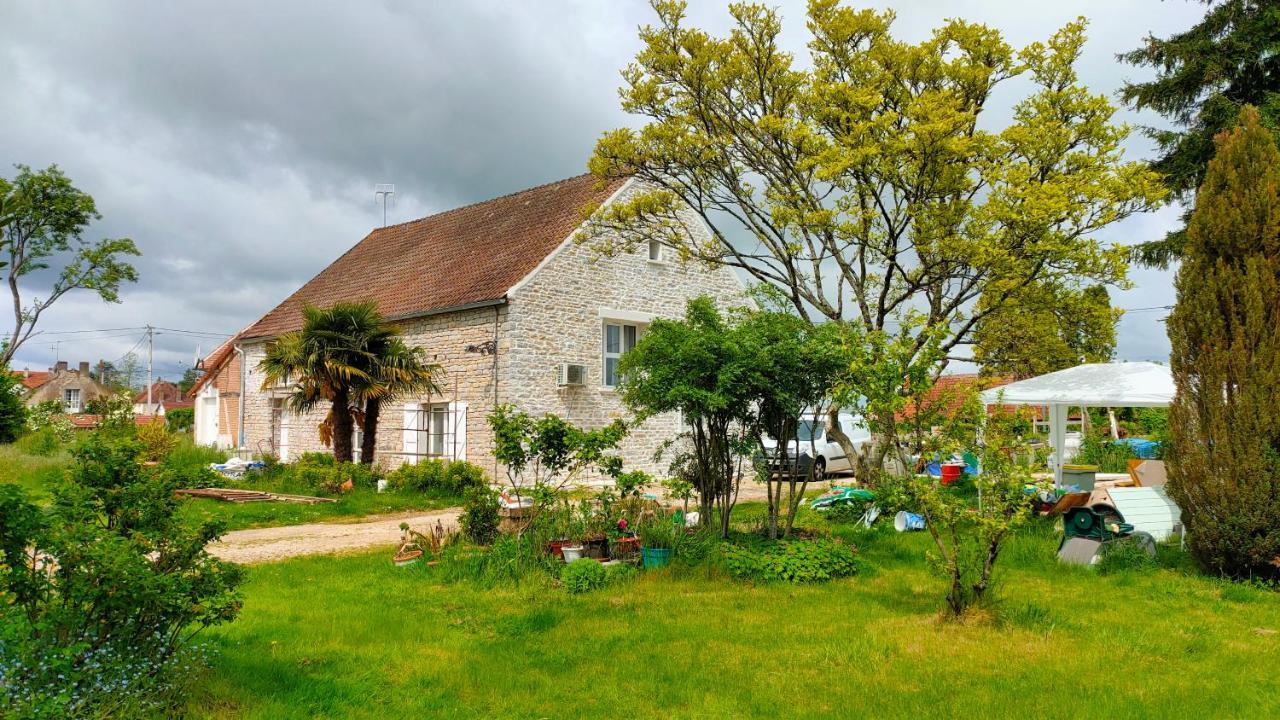 Domaine Ravy-Lilas Saint-Symphorien-sur-Saone Dış mekan fotoğraf
